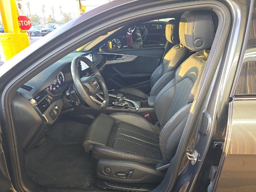 Used 2023 Audi A4 2.0T Prestige w/ Prestige Package AWD/4WD image 3