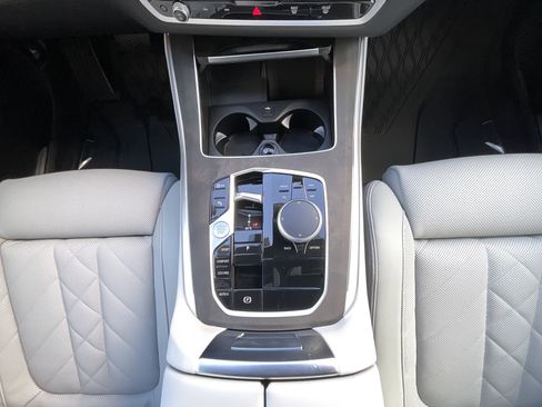 New 2026 BMW X5 sDrive40i w/ Premium Package image 19