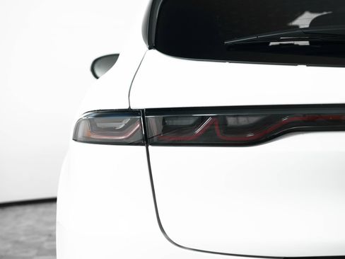 New 2025 Alfa Romeo Tonale AWD/4WD image 13