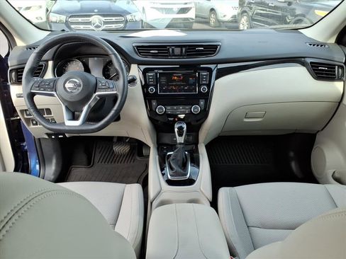 Used 2022 Nissan Rogue Sport SL image 7