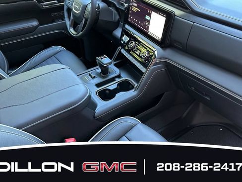 Used 2024 GMC Sierra 1500 AT4X AWD/4WD image 17