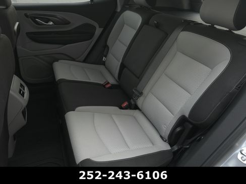 Used 2024 GMC Terrain SLE w/ Driver Convenience Package FWD image 25