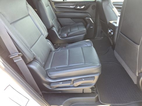 Used 2023 GMC Yukon Denali AWD/4WD image 27