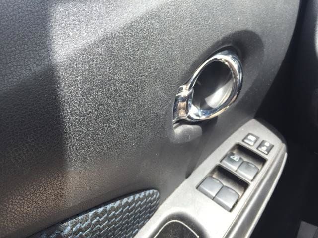 Used 2015 Nissan Versa Note SV FWD image 25