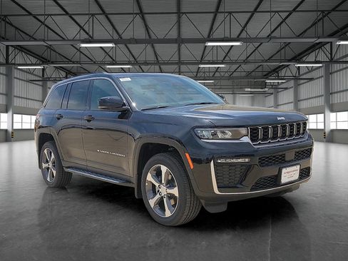 New 2026 Jeep Grand Cherokee Limited AWD/4WD image 6