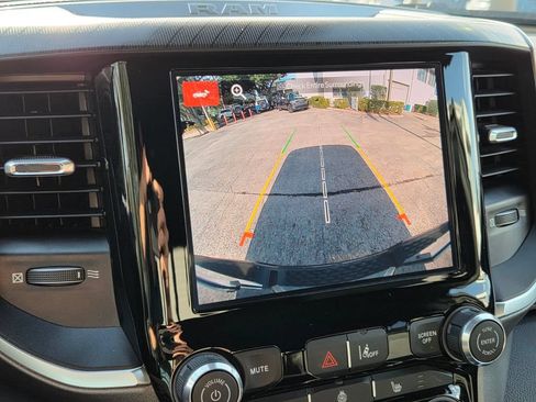 Used 2025 RAM 1500 Big Horn AWD/4WD image 24