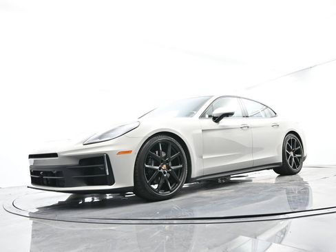 Certified 2025 Porsche Panamera image 45