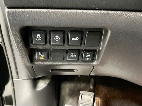 Used 2019 Nissan Pathfinder SL image 10