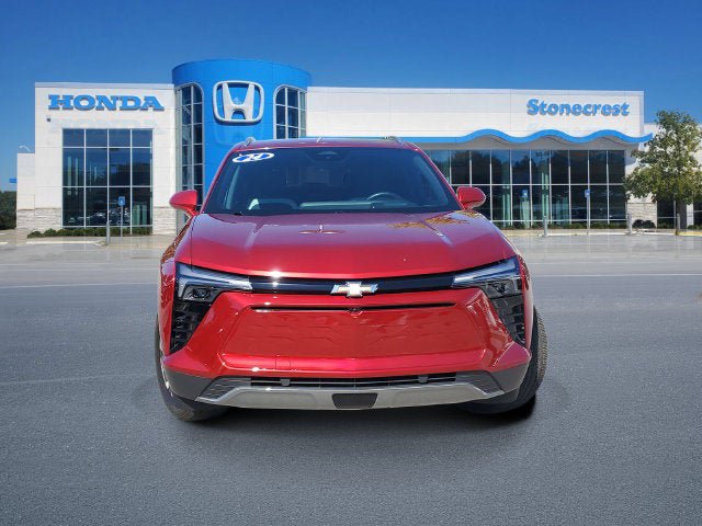 Used 2024 Chevrolet Blazer EV LT AWD/4WD image 3