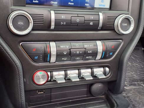 Used 2022 Ford Mustang Premium image 21