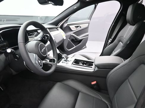 New 2024 Jaguar XF R-Dynamic SE image 21