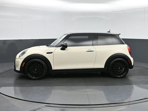 Used 2022 MINI Cooper S image 4