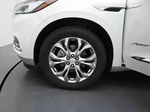 Used 2019 Buick Enclave Avenir w/ Avenir Technology Package AWD/4WD image 6