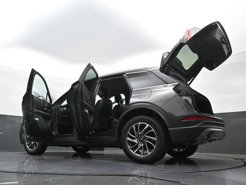 Used 2020 Lincoln Corsair AWD w/ Equipment Group 101A image 40