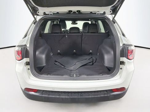 Used 2025 Jeep Compass Limited AWD/4WD image 27