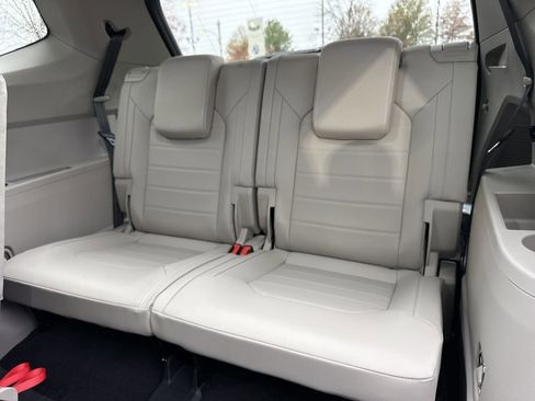 New 2026 Volkswagen Atlas SEL image 15