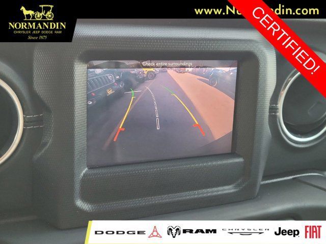 Certified 2018 Jeep Wrangler Unlimited Sahara w/ LED Lighting Group AWD/4WD image 10