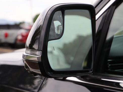 New 2024 Jeep Grand Wagoneer L Base w/ Convenience Group III image 12