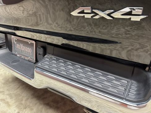 Used 2022 RAM 1500 Big Horn AWD/4WD image 3