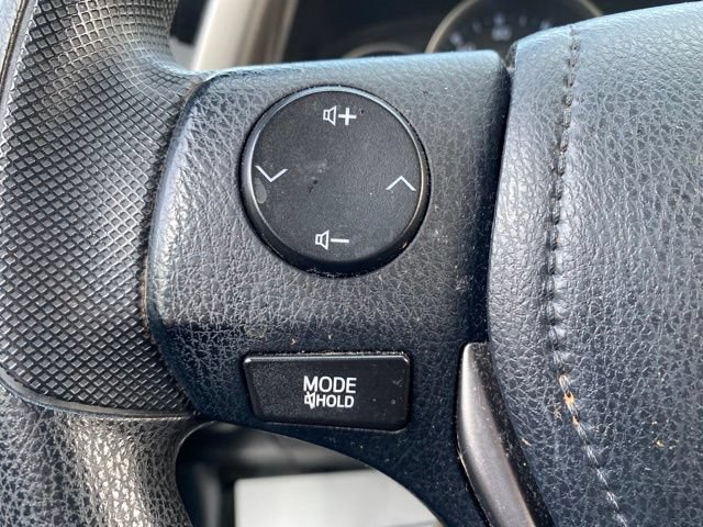 Used 2016 Toyota RAV4 LE AWD/4WD image 6
