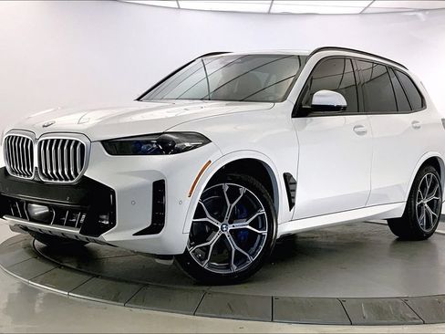 Certified 2024 BMW X5 xDrive40i w/ M Sport Package AWD/4WD image 11