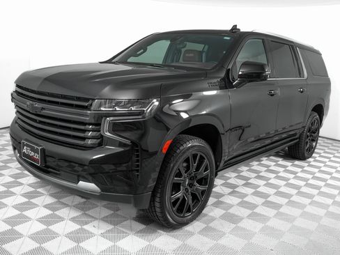 Used 2021 Chevrolet Suburban High Country image 8