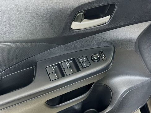 Used 2016 Honda CR-V SE image 17