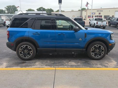 Used 2025 Ford Bronco Sport Outer Banks w/ Outer Banks Tech Package+ AWD/4WD image 5