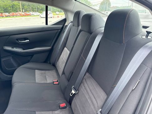 Used 2023 Nissan Sentra SR w/ Electronics Package FWD image 6