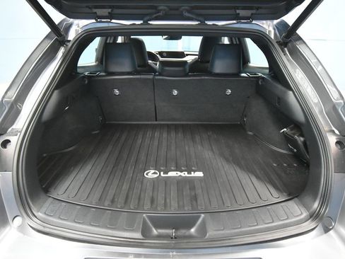 Used 2019 Lexus UX 250h image 30