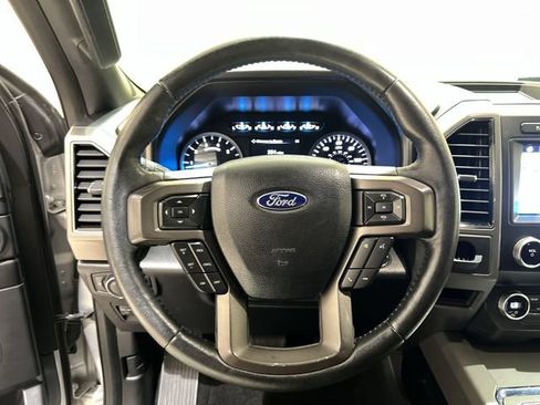 Used 2019 Ford Expedition XLT RWD image 10