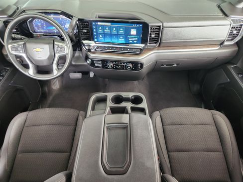 Certified 2025 Chevrolet Silverado 1500 LT RWD image 26