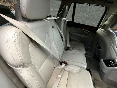 Used 2016 Volvo XC90 T6 Inscription image 22