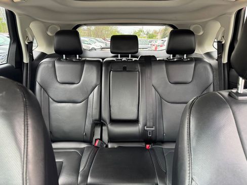 Used 2017 Ford Edge Titanium w/ Equipment Group 302A AWD/4WD image 23