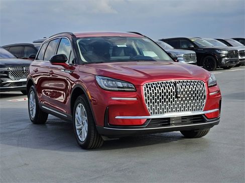 New 2026 Lincoln Corsair Premiere image 3