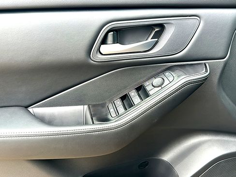 New 2026 Nissan Rogue SV FWD image 13