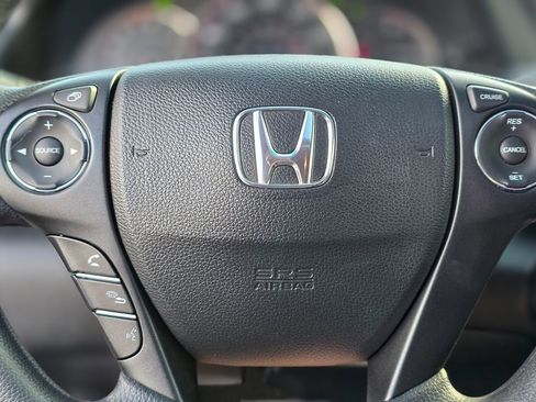 Used 2015 Honda Accord EX image 23