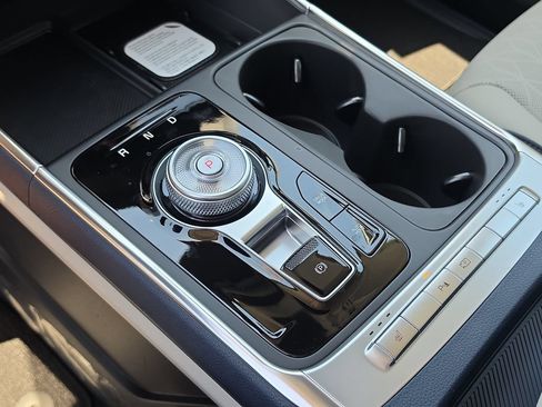 New 2026 Kia Carnival EX FWD image 27