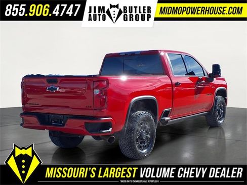 Used 2024 Chevrolet Silverado 2500 LTZ w/ LTZ Plus Package image 2