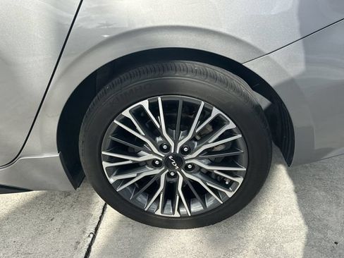 Certified 2024 Kia Forte GT-Line FWD image 10