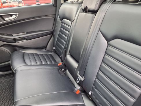 Used 2023 Ford Edge SEL w/ Convenience Package image 7