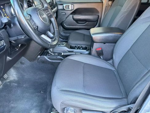 Used 2022 Jeep Wrangler Unlimited Sport image 5