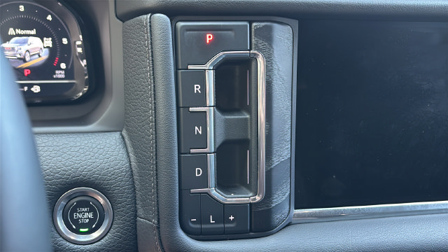 Used 2023 GMC Yukon Denali w/ Max Trailering Package AWD/4WD image 30