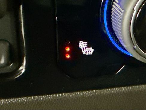 Used 2025 Chevrolet Silverado 1500 LT image 21