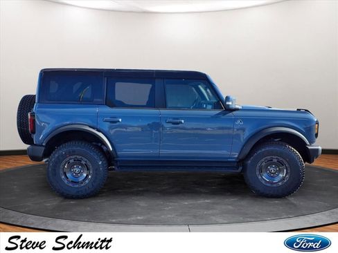 New 2025 Ford Bronco Outer Banks w/ Sasquatch Package image 24