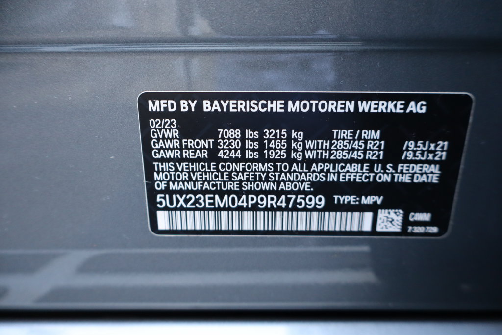 Used 2023 BMW X7 xDrive40i w/ M Sport Package AWD/4WD image 39