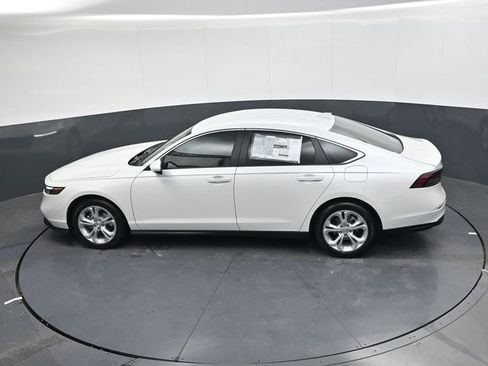 New 2026 Honda Accord LX image 23