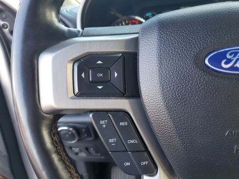 Used 2019 Ford F150 Platinum image 14