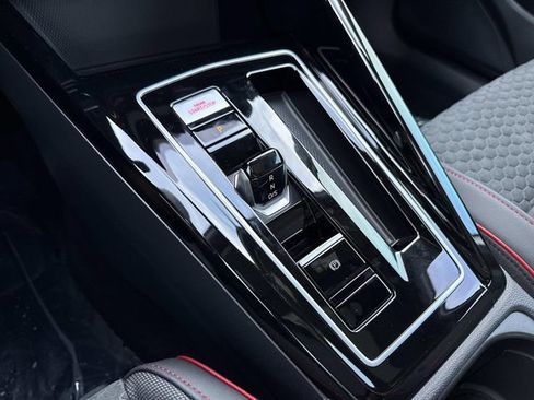 New 2026 Volkswagen GTI SE FWD image 21