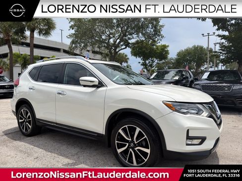 Used 2017 Nissan Rogue SL w/ SL Premium Package AWD/4WD image 1